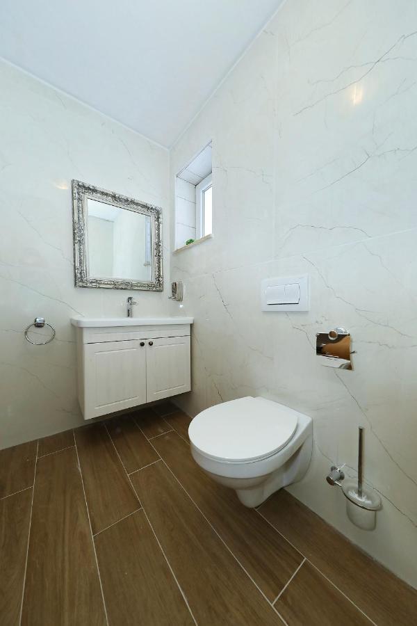 Villa Antica Drage Luaran gambar