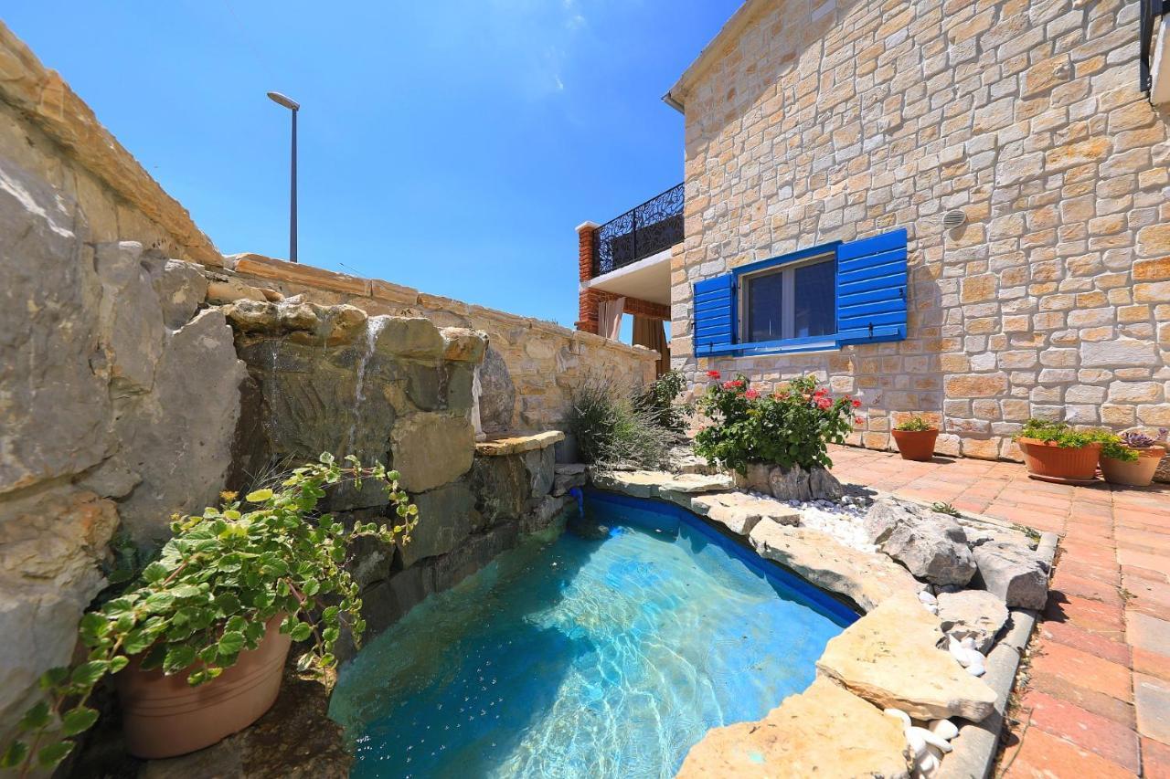 Villa Antica Drage Luaran gambar