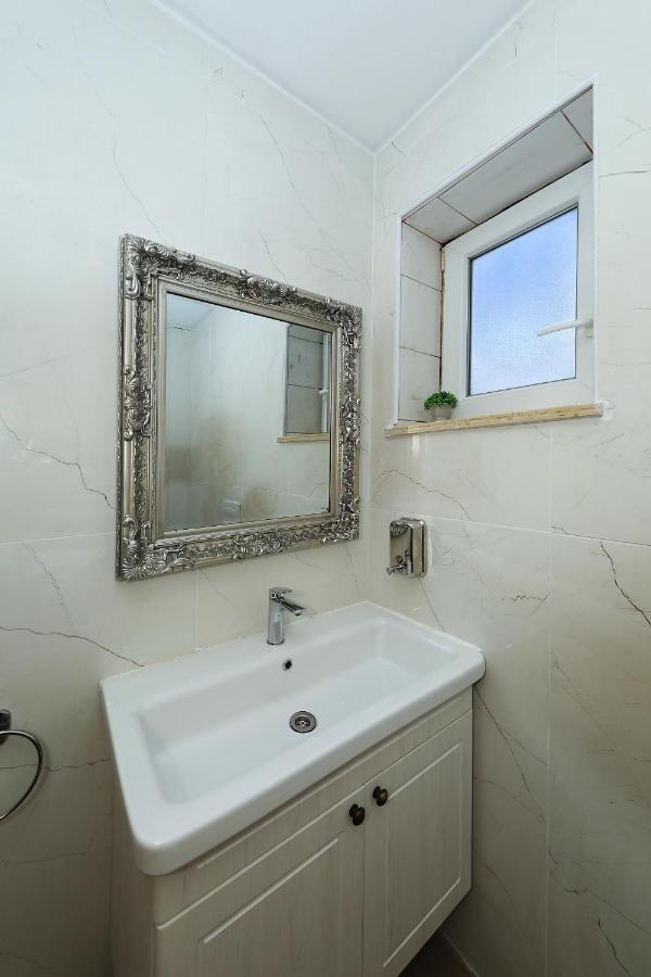 Villa Antica Drage Luaran gambar